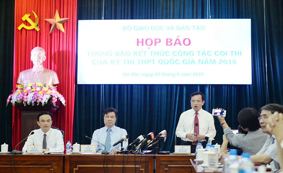 Quang cảnh họp báo Quang cảnh họp báo