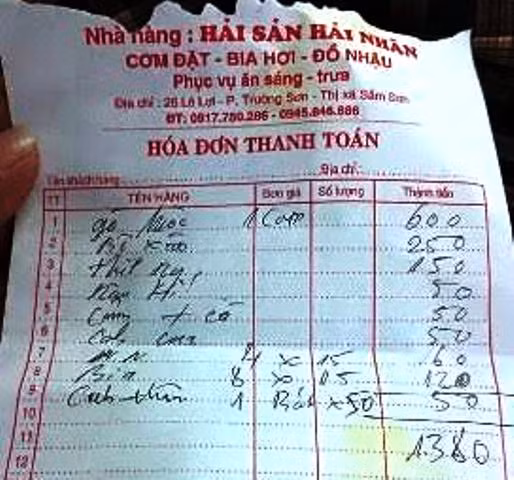 Những vụ “chặt chém” gây xôn xao dư luận hè này ảnh 1