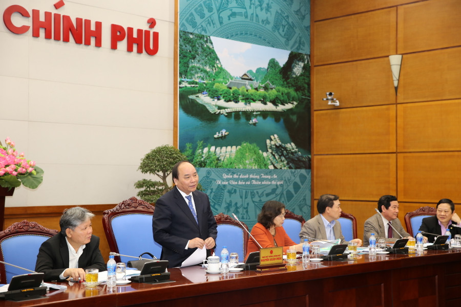 Phó Thủ tướng Nguyễn Xuân Phúc yêu cầu các bộ, ngành cần thực hiện nghiêm túc việc soạn thảo, ban hành hoặc trình cấp có thẩm quyền ban hành các văn bản liên quan hoạt động giám định tư pháp. Ảnh: VGP