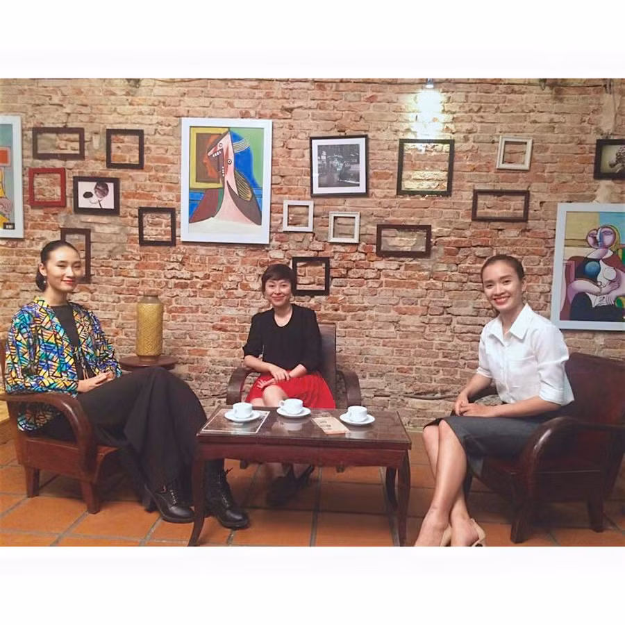 Mai Phương Thúy dịu dàng, Thúy Nga khoe nhan sắc xấu 