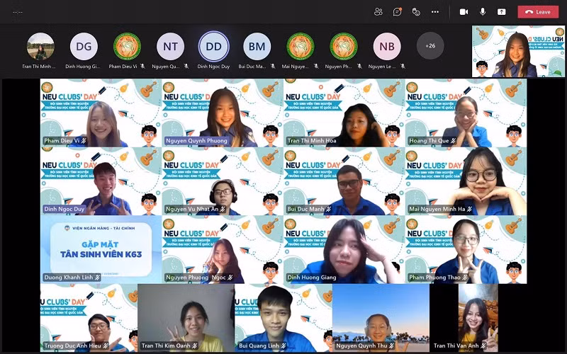 Sinh viên Trường Đại học Kinh tế Quốc dân gặp mặt qua phần mềm Teams.