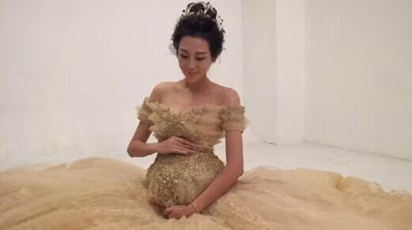 Lâm Y Thần dính nghi vấn hốc hác vì mang bầu - 9