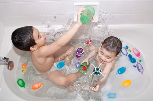 45 luật an toàn mẹ cần biết để bảo vệ con - 1