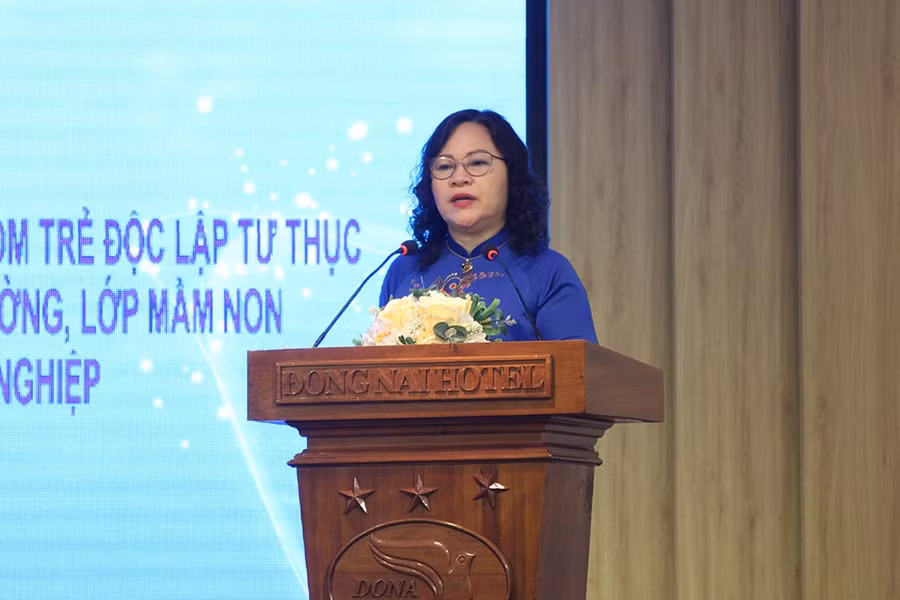 Thứ trưởng Ngô Thị Minh phát biểu tại hội nghị. Ảnh Tuấn Anh