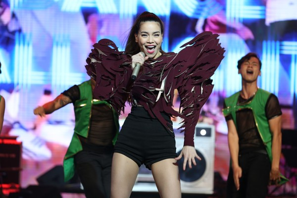 Phương Mỹ Chi lập kỷ lục khi giành giải thưởng 1 tỷ đồng 3 Phương Mỹ Chi lập kỷ lục khi giành giải thưởng 1 tỷ đồng 3
