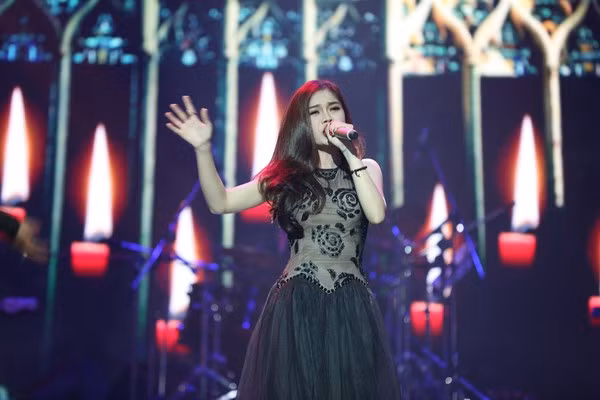 Phương Mỹ Chi lập kỷ lục khi giành giải thưởng 1 tỷ đồng 12