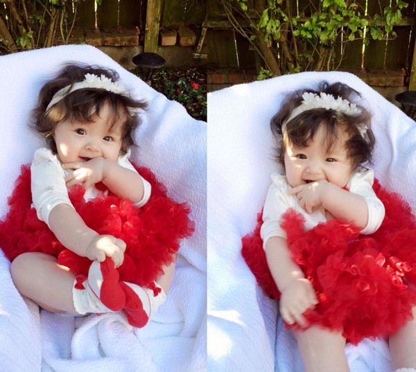 Mê mẩn ngắm "gái xinh" nhà Elly Trần mút tay, tít mắt ảnh 8 Những hình ảnh mới nhất cực đáng yêu của con gái Elly Trần