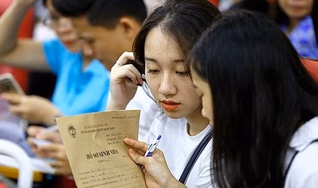 Toàn cảnh xét tuyển đại học bổ sung đợt 1