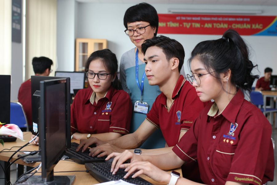 Sinh viên ngành Công nghệ Thông tin, Trường Đại học Nguyễn Tất Thành. Ảnh: NTTU