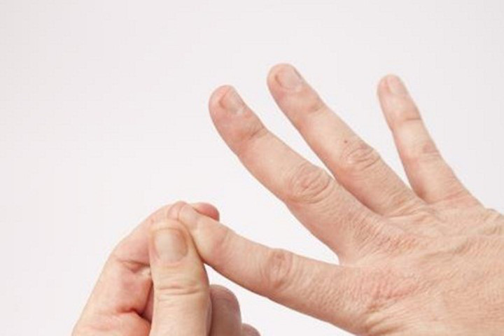 Ấn nhẹ 10 đầu ngón tay trước khi đi ngủ, bạn sẽ phải ngạc nhiên và phát mê vì…