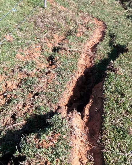 Thanh Hoa: Nut de, hang nghin ho dan bi uy hiep tinh mang - Anh 2