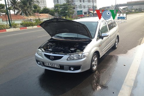 tp hcm: 4 người tháo chạy khỏi tp hcm: 4 nguoi thao chay khoi