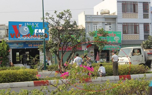 tp hcm: 4 người tháo chạy khỏi tp hcm: 4 nguoi thao chay khoi