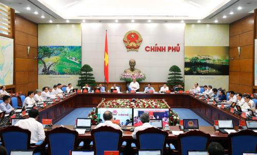 Chính phủ vừa có Nghị quyết 64/NQ-CP ban hành Chương trình hành động thực hiện Nghị quyết Đại hội XII của Đảng. Ảnh: Thống Nhất-TTXVN