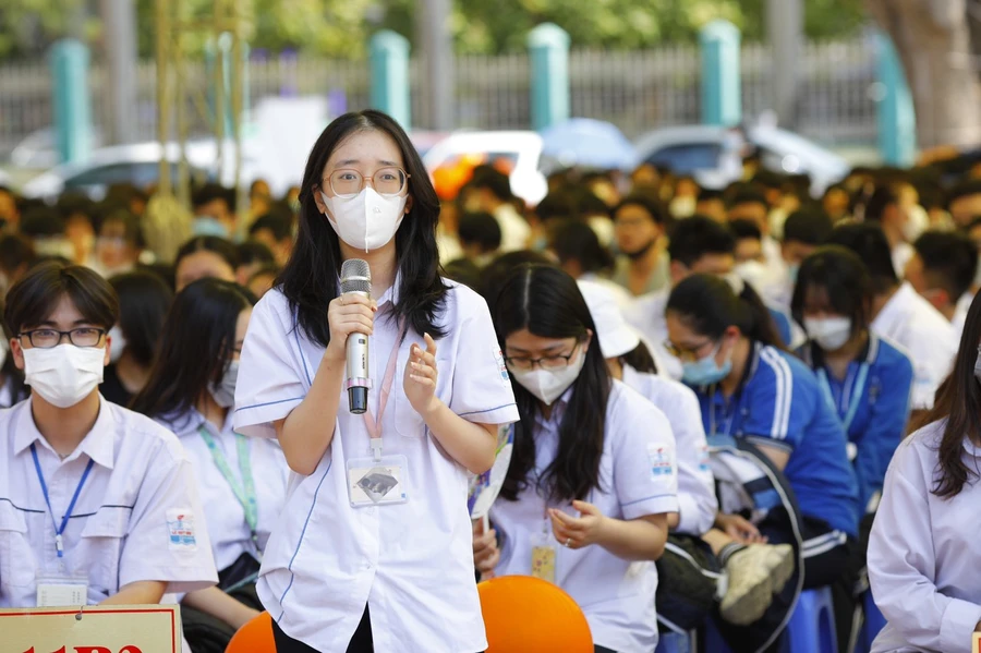 Học sinh Trường THPT Lê Quý Đôn bày tỏ băn khoăn về chọn nghề mong chuyên gia giải đáp