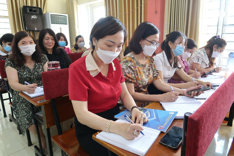 Ngành Giáo dục và Đào tạo quận Kiến An chủ động kế hoạch bồi dưỡng cho cán bộ, giáo viên trước thềm năm học mới. Ngành Giáo dục và Đào tạo quận Kiến An chủ động kế hoạch bồi dưỡng cho cán bộ, giáo viên trước thềm năm học mới.