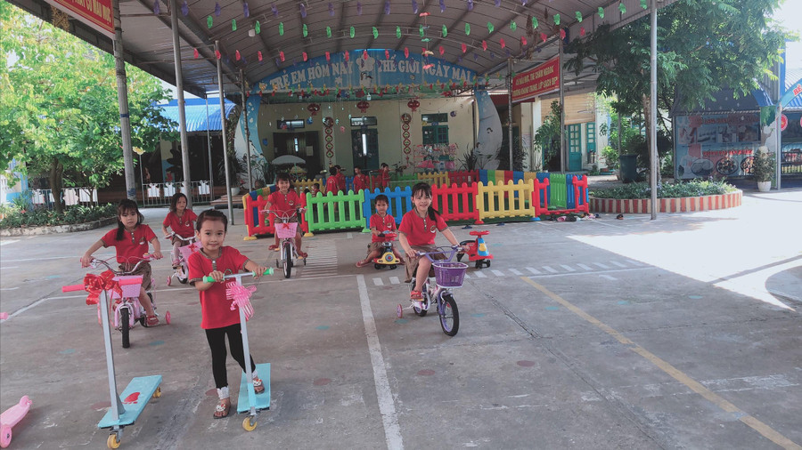 Góc vui chơi an toàn giao thông của trẻ tại Trường Mầm non Liên Am.