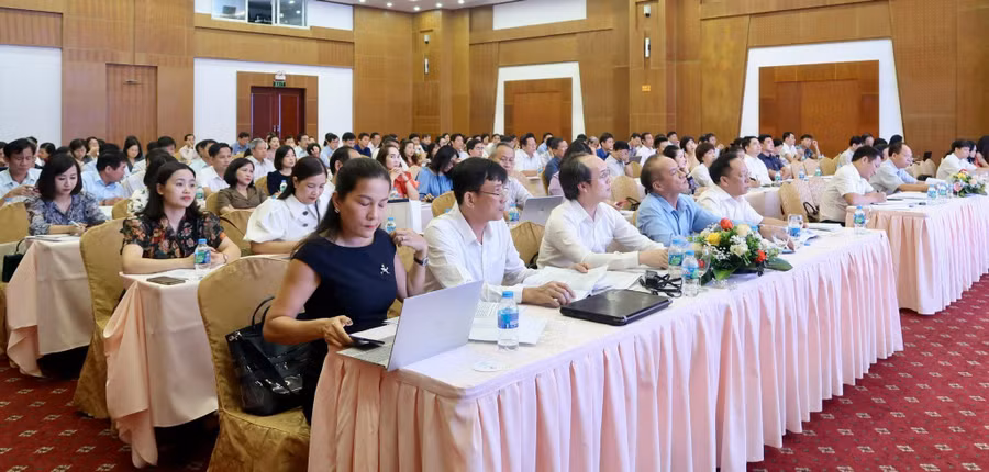 Đại biểu tham dự Hội nghị.