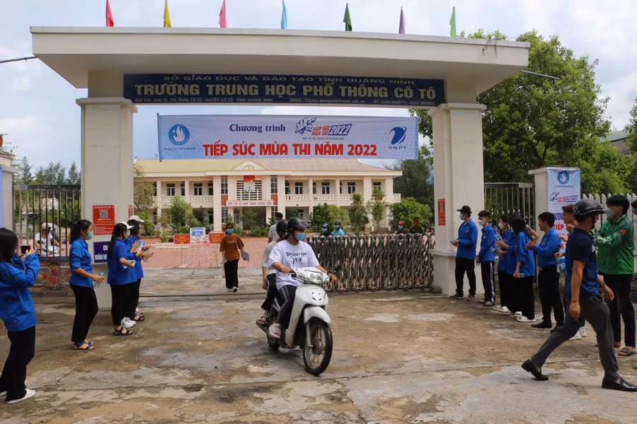 Đỉểm thi Trường THPT Cô Tô, huyện Cô Tô, tỉnh Quảng Ninh