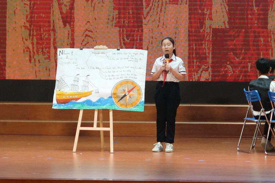 Đại diện nhóm, học sinh trình bày về nguyên nhân và điều kiện của các cuộc phát kiến địa lý.