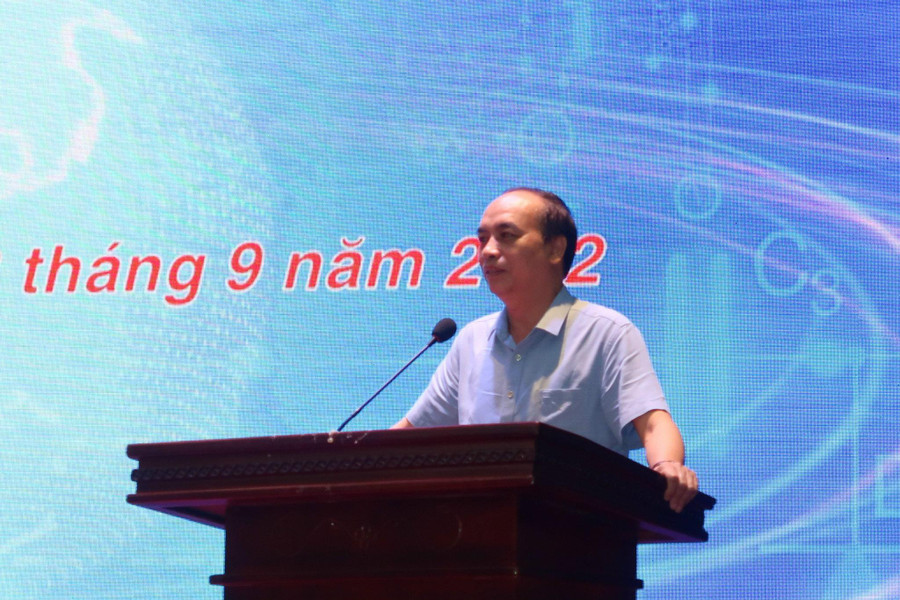 Ông Đỗ Văn Lợi- Phó Giám đốc Sở GD&amp;ĐT Hải Phòng phát biểu tại Hội thảo.