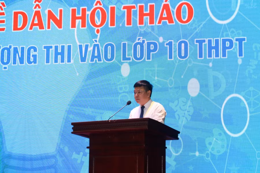 Ông Ngô Văn Nghĩa, Phó trưởng phòng GD&amp;ĐT huyện An Dương phát biểu đề dẫn Hội thảo.