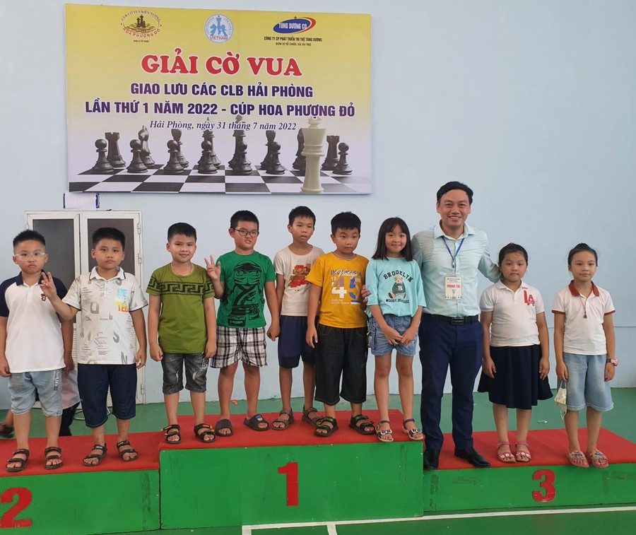 Học sinh Trường Tiểu học Núi Đèo đạt nhiều phần thưởng trong giải cờ vua cấp thành phố.