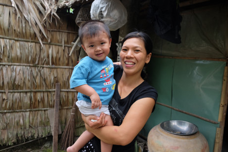 Be bi dam xuyen so tuoi tan ngay dau nam moi - Anh 5