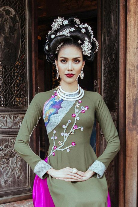 Hoa, a hau Viet mac gi mung xuan Dinh Dau? - Anh 14