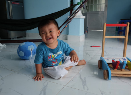 Be bi dam xuyen so tuoi tan ngay dau nam moi - Anh 7