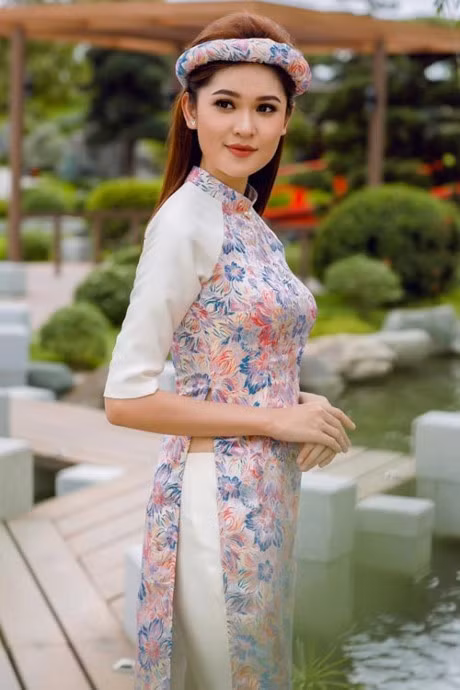 Hoa, a hau Viet mac gi mung xuan Dinh Dau? - Anh 8