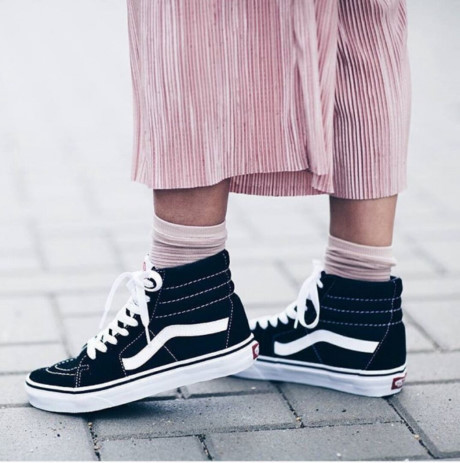 Cac nang con khong mau 