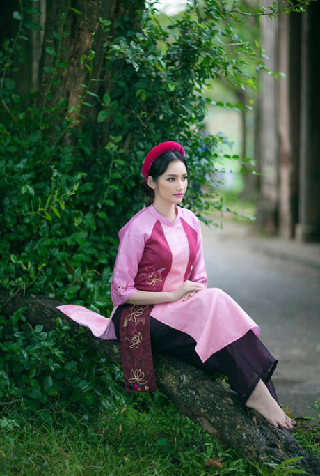 Hoa, a hau Viet mac gi mung xuan Dinh Dau? - Anh 15