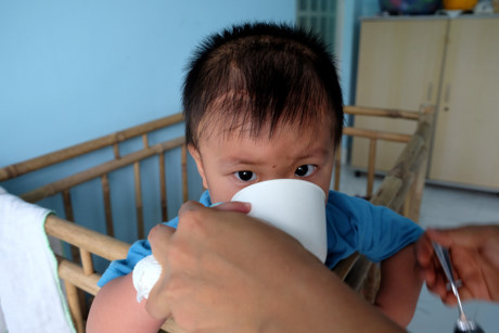 Be bi dam xuyen so tuoi tan ngay dau nam moi - Anh 9