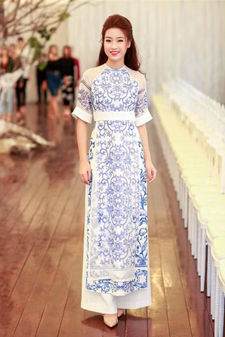 Hoa, a hau Viet mac gi mung xuan Dinh Dau? - Anh 4