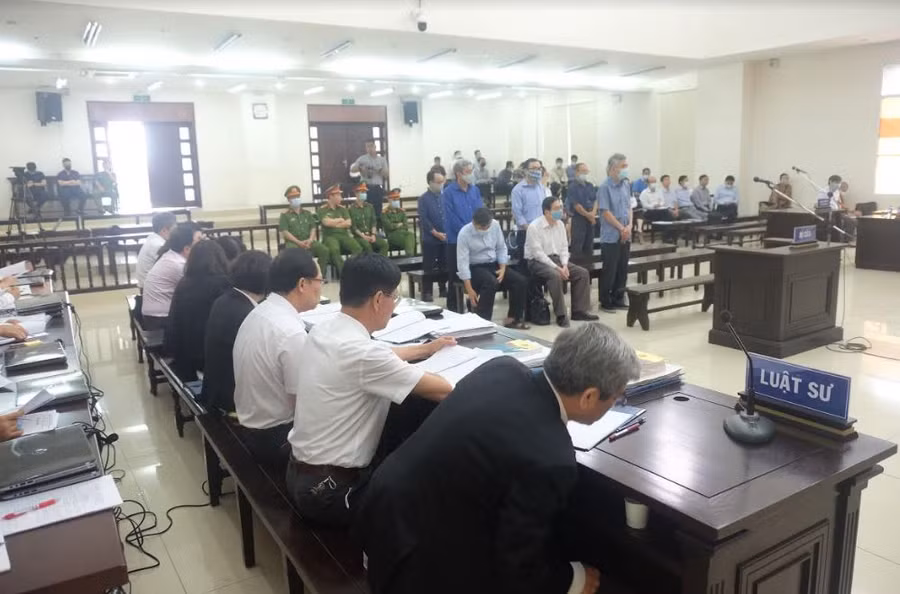 Toàn cảnh phiên tòa.