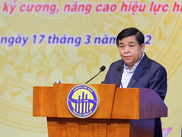 Bộ trưởng Nguyễn Chí Dũng cho rằng, thông tin thống kê đóng vai trò hết sức quan trọng, là nguồn thông tin chính thống, có tính pháp lý, là cơ sở để đánh giá, phân tích, dự báo tình hình kinh tế-xã hội cả nước và của từng ngành, lĩnh vực - Ảnh: VGP/Nhật Bắc