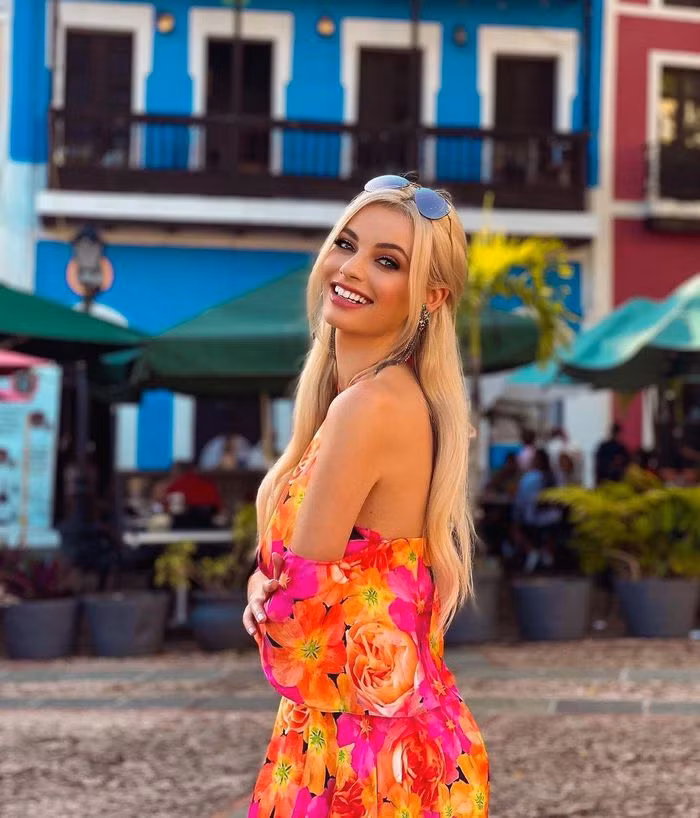 Nhan sắc xinh như "búp bê" của người đẹp Ba Lan đăng quang Miss World 2021 ảnh 6