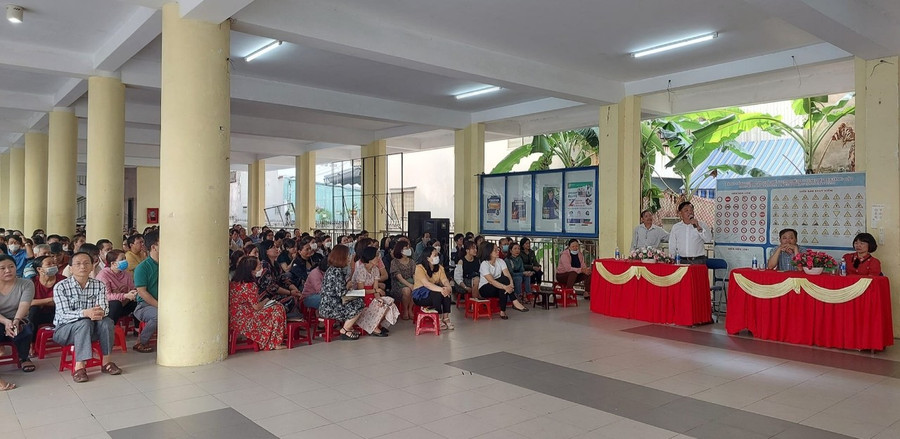 Trường THPT Trần Phú (quận Hải Châu, TP Đà Nẵng) gặp mặt phụ huynh học sinh khối 12 trước khi tổ chức ôn tập nước rút.