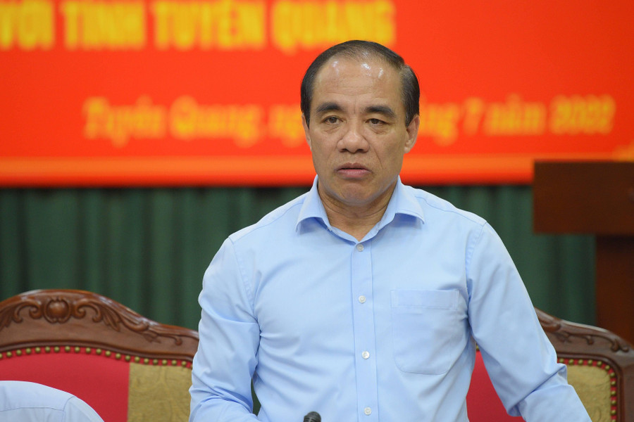 Bí thư Tỉnh ủy Tuyên Quang Chẩu Văn Lâm phát biểu mở đầu buổi làm việc. Bí thư Tỉnh ủy Tuyên Quang Chẩu Văn Lâm phát biểu mở đầu buổi làm việc.