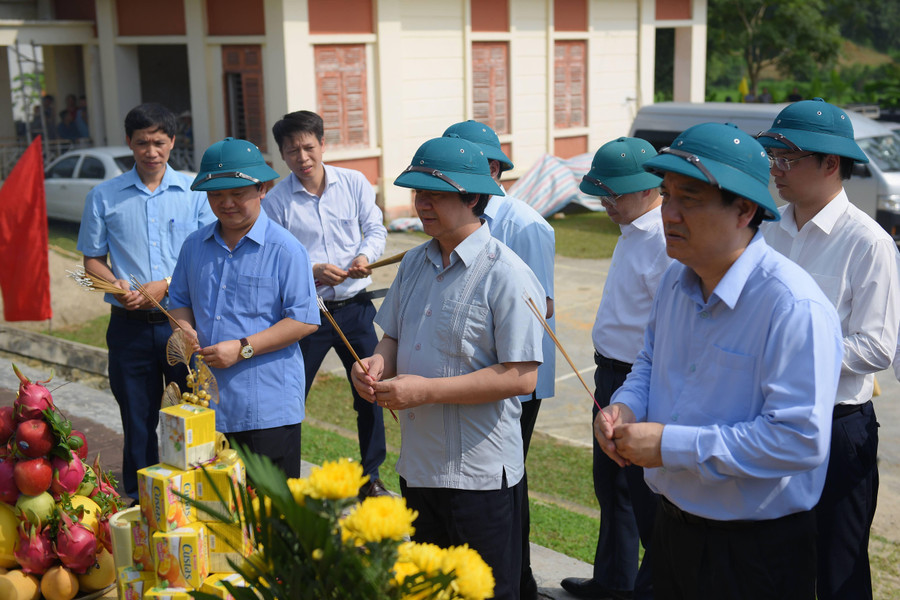 Đoàn công tác thăm Khu di tích Bộ Quốc gia Giáo dục tại Khuôn Trú, xã Yên Nguyên, huyện Chiêm Hoá. Đoàn công tác thăm Khu di tích Bộ Quốc gia Giáo dục tại Khuôn Trú, xã Yên Nguyên, huyện Chiêm Hoá.
