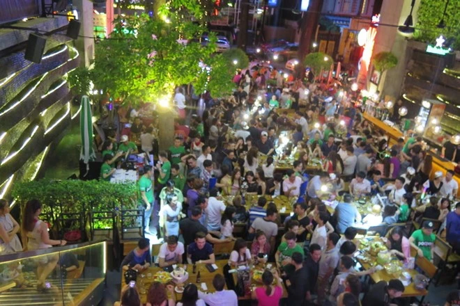 Tập kích “vũ trường” ngoài trời Pocpoc beer garden