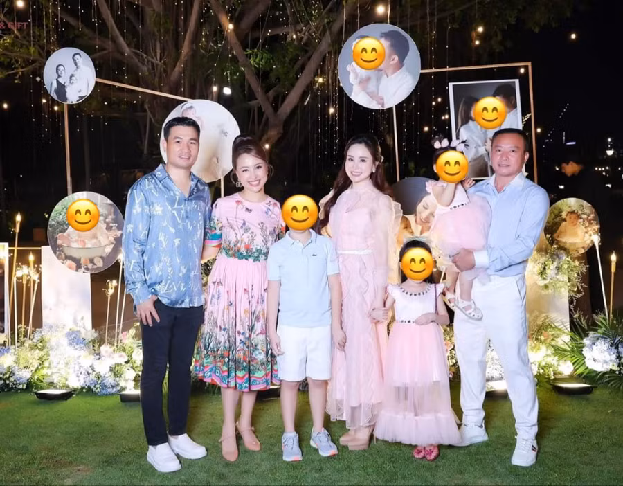 Vy Oanh bất ngờ lộ diện bên chồng và các con sau những ồn ào vừa qua.