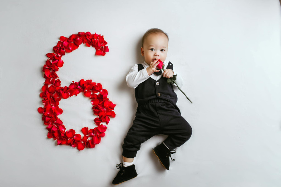 Mới đây, Dianka đã công khai đăng tải loạt ảnh khoe diện mạo của cậu quý tử khiến dân tình vô cùng thích thú.