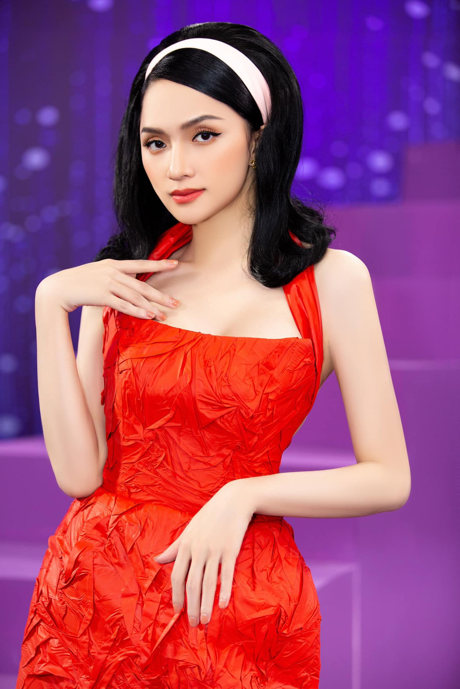 Hoa hậu Hương Giang - Giám đốc quốc gia Miss International Queen Vietnam. Hoa hậu Hương Giang - Giám đốc quốc gia Miss International Queen Vietnam.