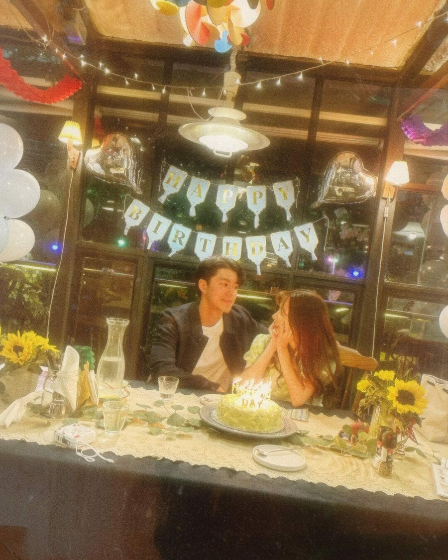 Cặp đôi Baifern Pimchanok và Nine Naphat cùng đón sinh nhật vô cùng ngọt ngào. Cặp đôi Baifern Pimchanok và Nine Naphat cùng đón sinh nhật vô cùng ngọt ngào.