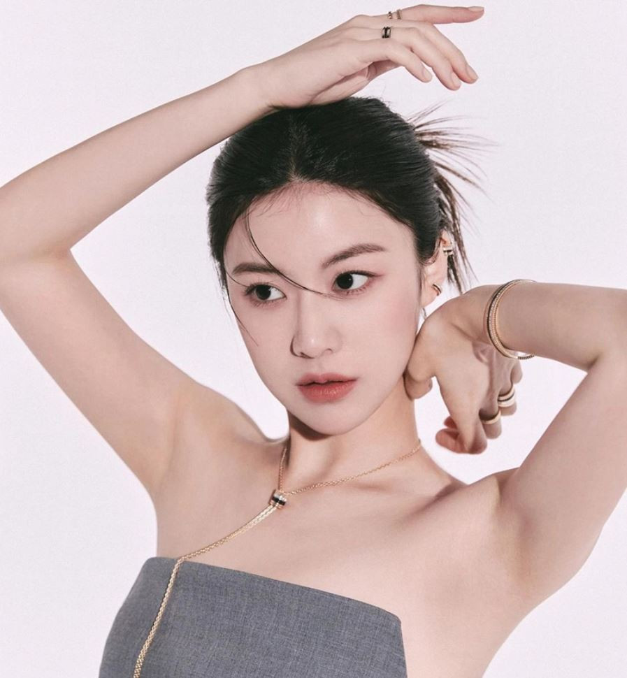 Nữ diễn viên Go Yoon Jung. Nữ diễn viên Go Yoon Jung.