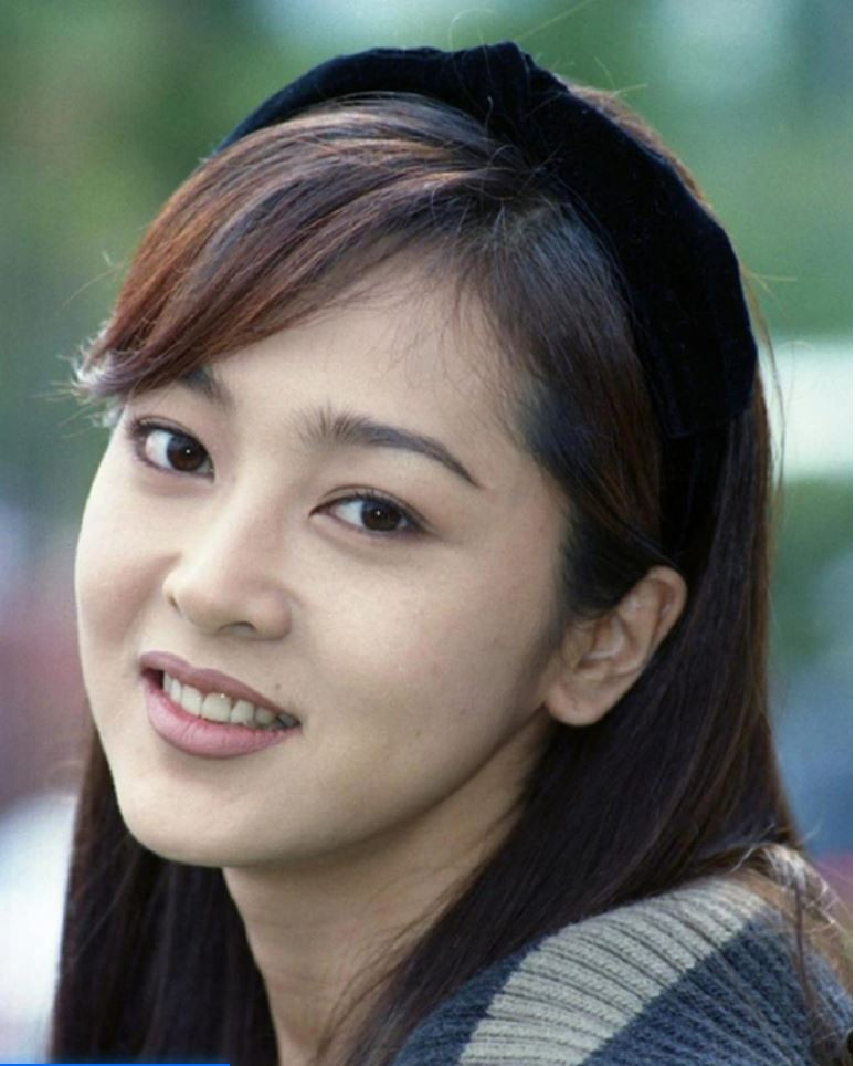 Nhan sắc của "Mối tình đầu" từng làm mưa làm gió màn ảnh nhỏ xứ Hàn. Nhan sắc của "Mối tình đầu" từng làm mưa làm gió màn ảnh nhỏ xứ Hàn.