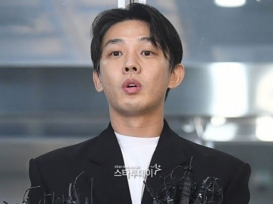 Yoo Ah In bị cáo buộc đưa đồng phạm trốn khỏi Hàn Quốc.