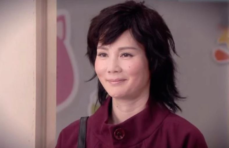 Nữ diễn viên Ôn Dụ Hồng đã qua đời sau 18 năm chống chọi với căn bệnh ung thư.